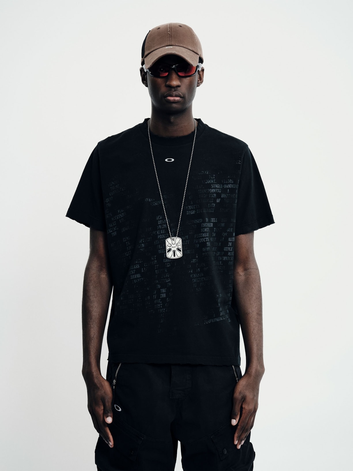 Camiseta Masculina Manifest Preto Piet + Oakley