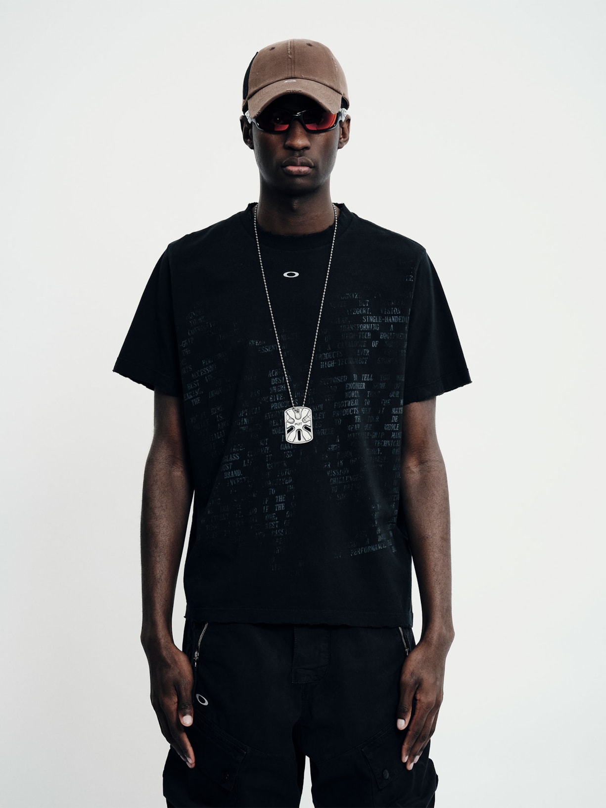 Camiseta Masculina Manifest Preto Piet + Oakley