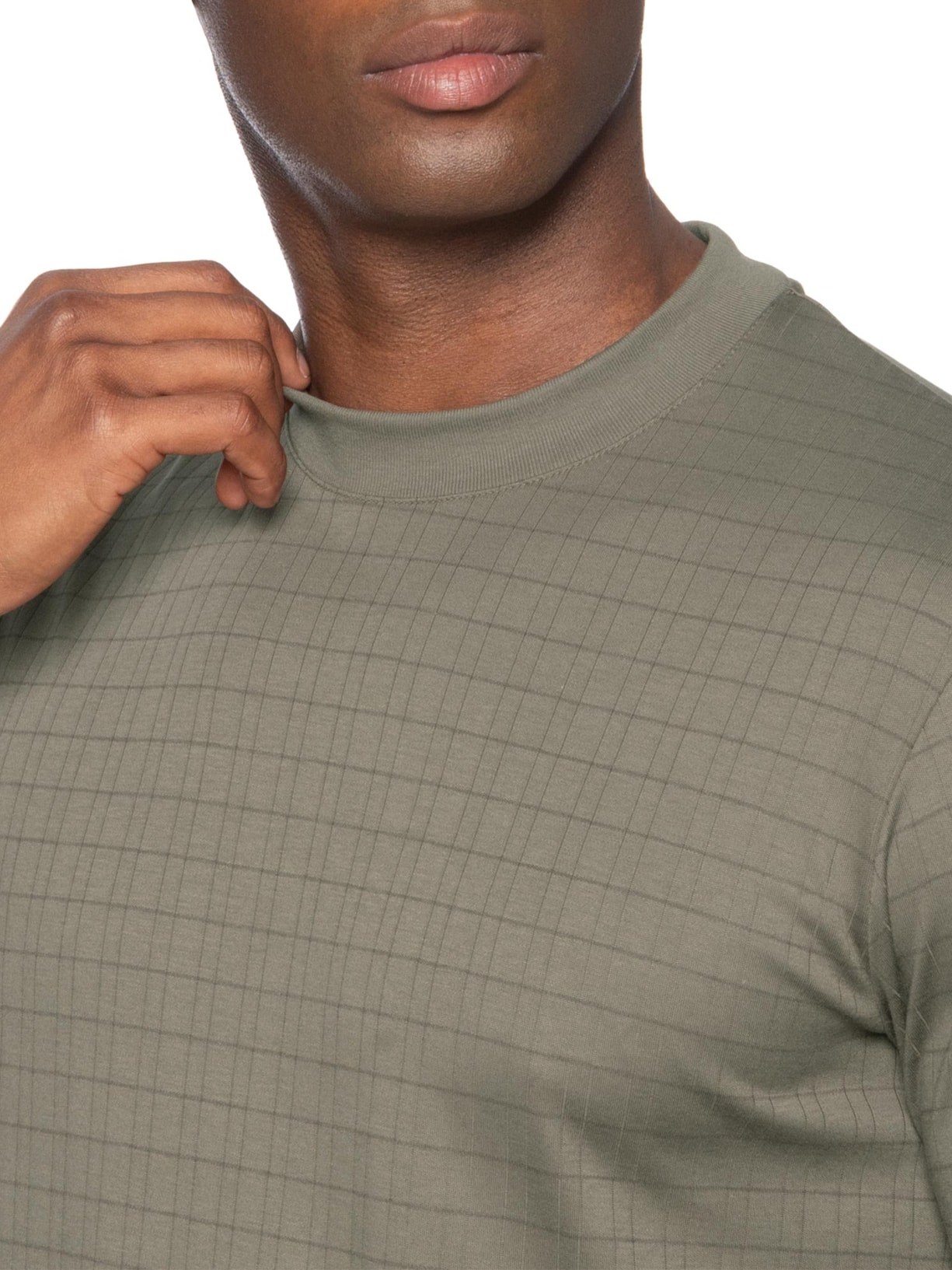 Camiseta Masculina Maquinetada Gola Média Marrom Ricardo Almeida