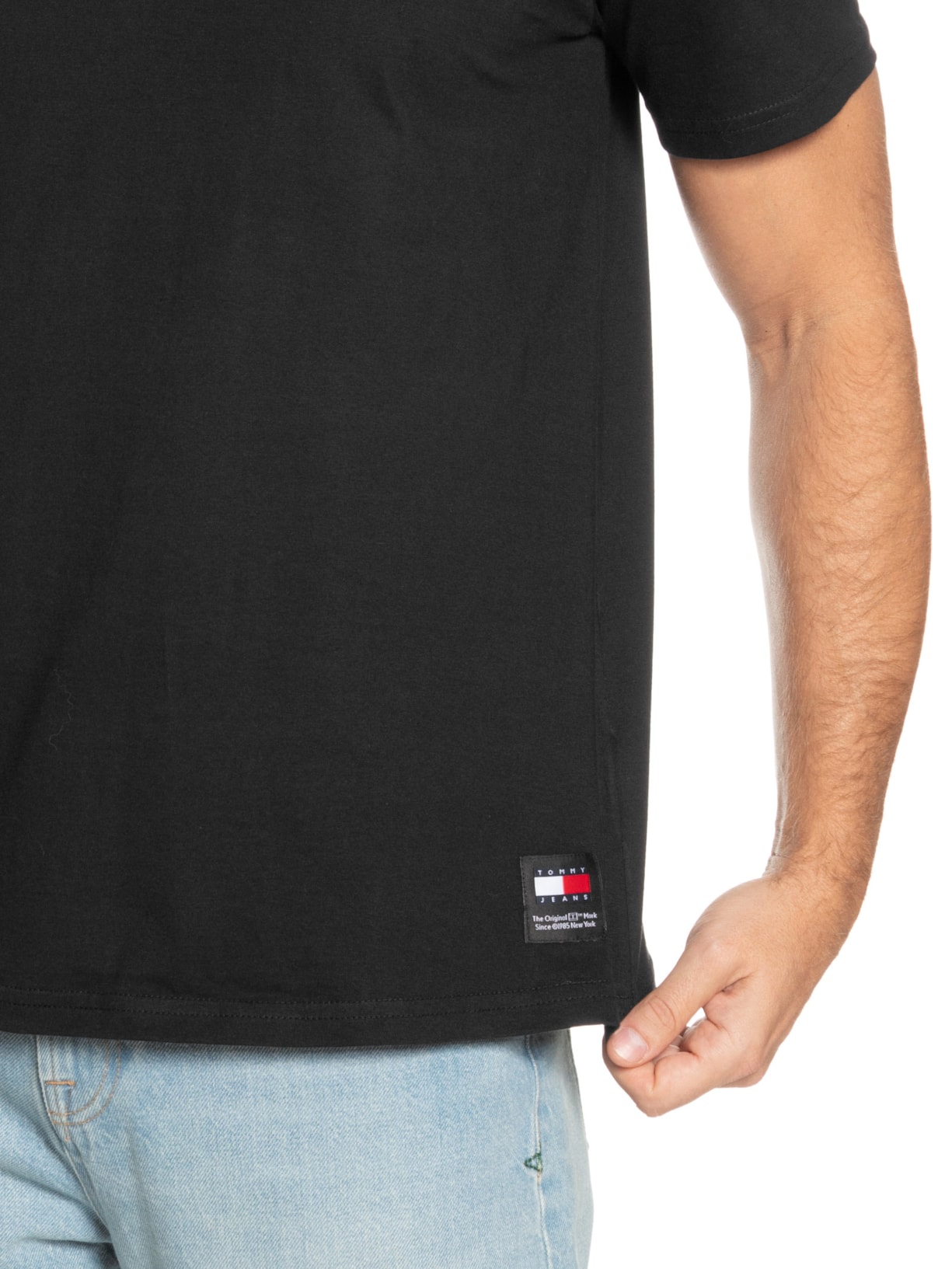 Camiseta Masculina New Classic Regular Fit Em Algodão Preto Tommy Jeans