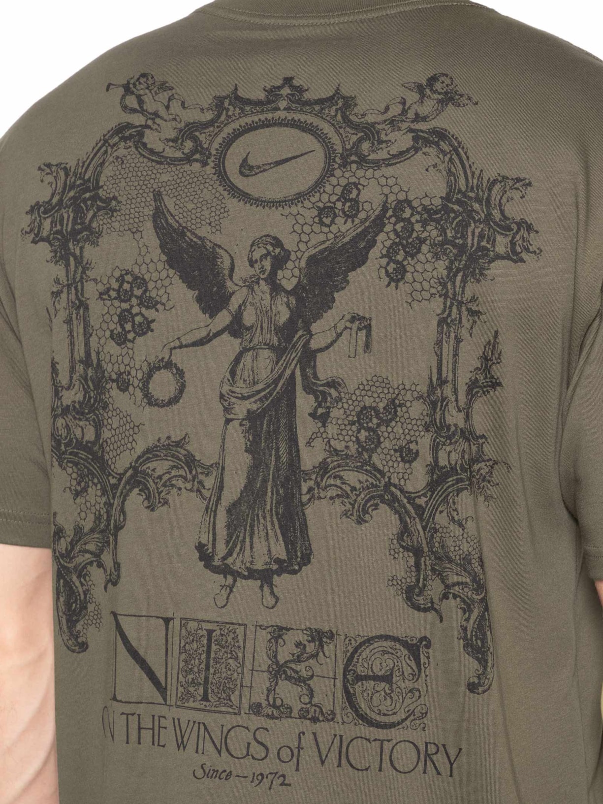 Camiseta Masculina Nsw Tee M90 Wings Victor Marrom Nike