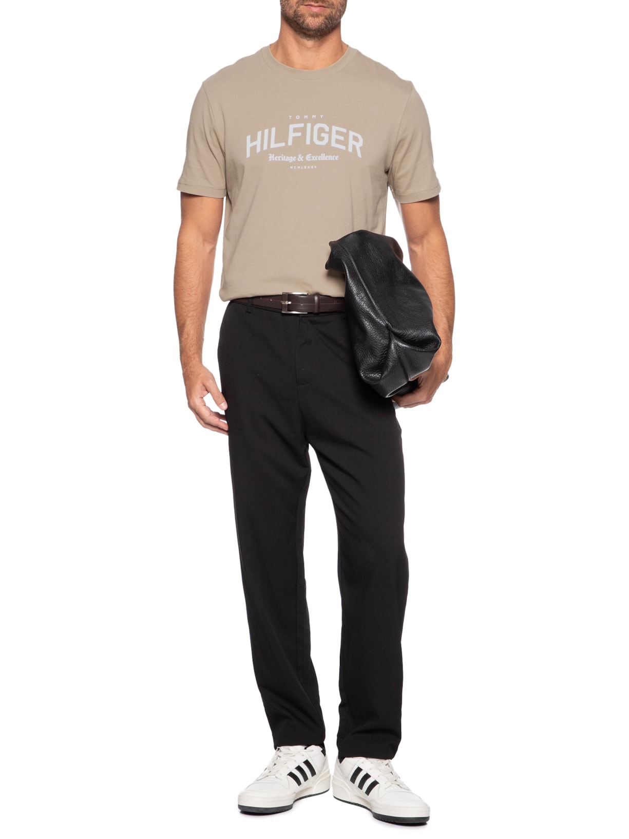 Camiseta Masculina Regular Fit Arch Logo Bege Tommy Hilfiger