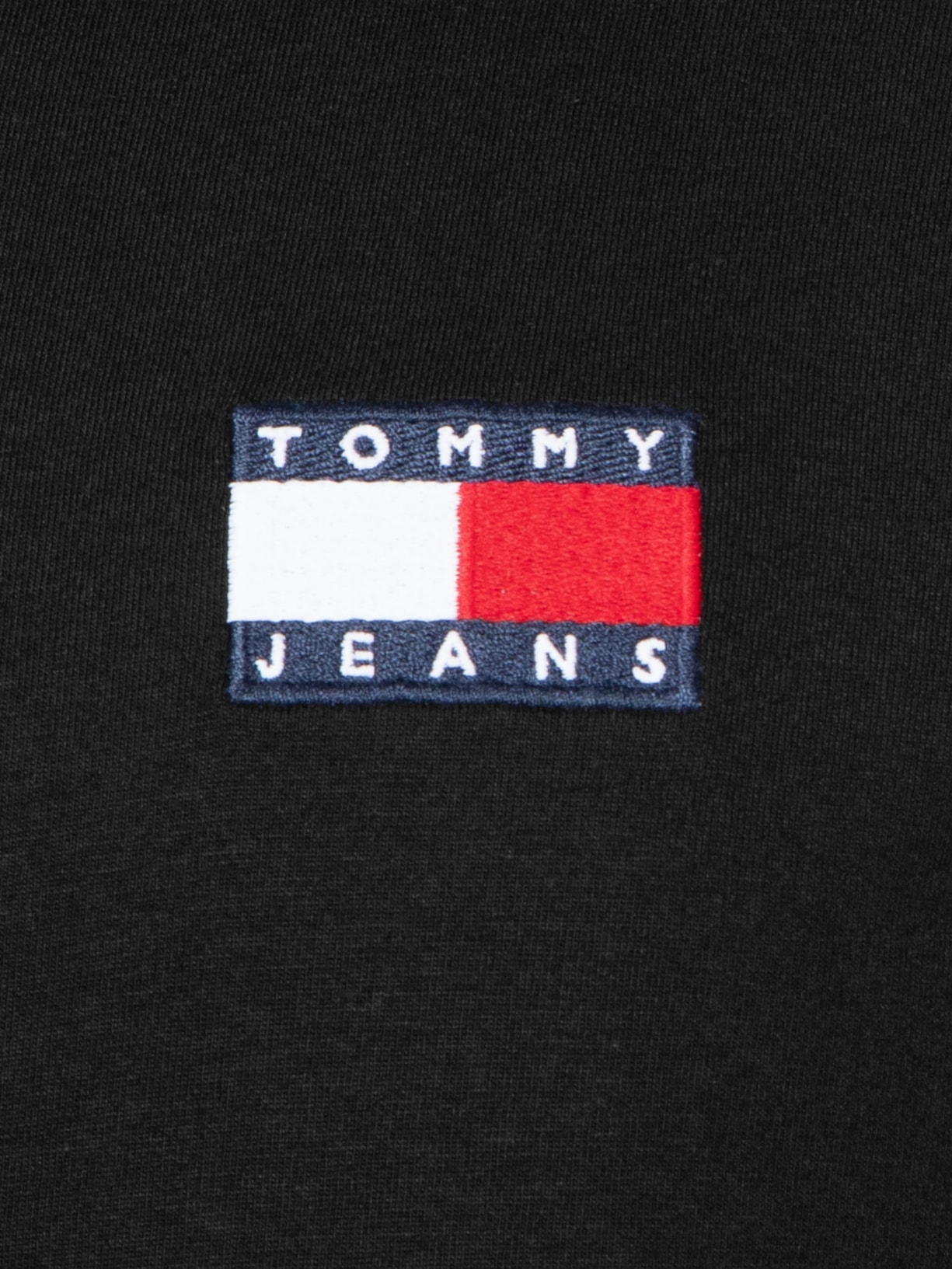 Camiseta Masculina Regular Fit Badge Bordado Preto Tommy Jeans