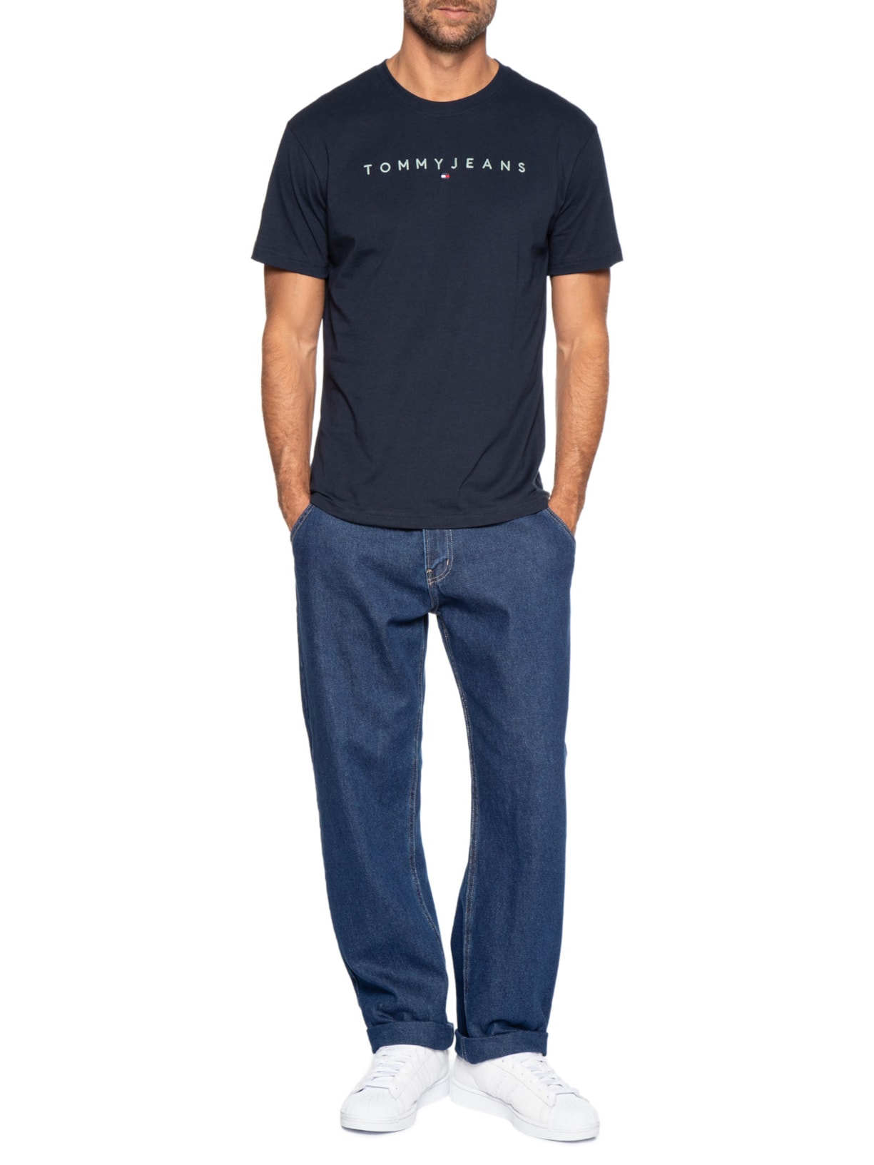 Camiseta Masculina Regular Fit com Logo Azul Tommy Jeans