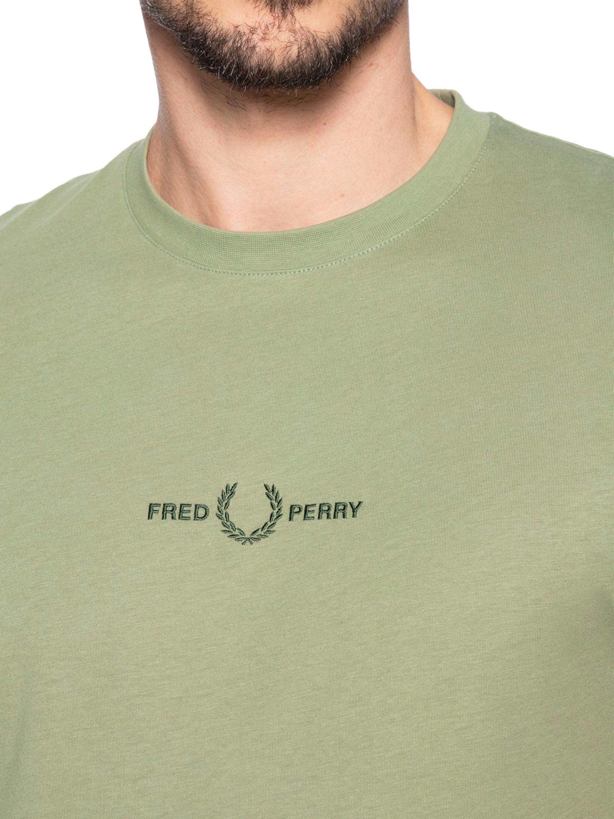 Camiseta Masculina Regular Fit Com Logo Bordado Verde Fred Perry
