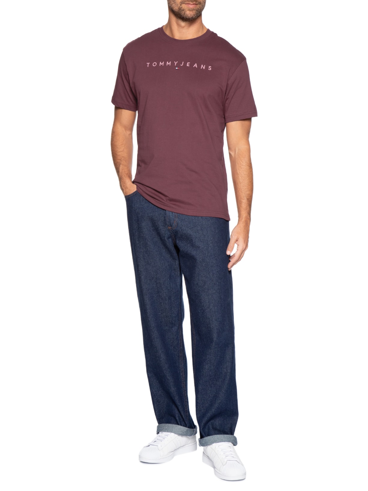 Camiseta Masculina Regular Fit com Logo Vermelho Tommy Jeans