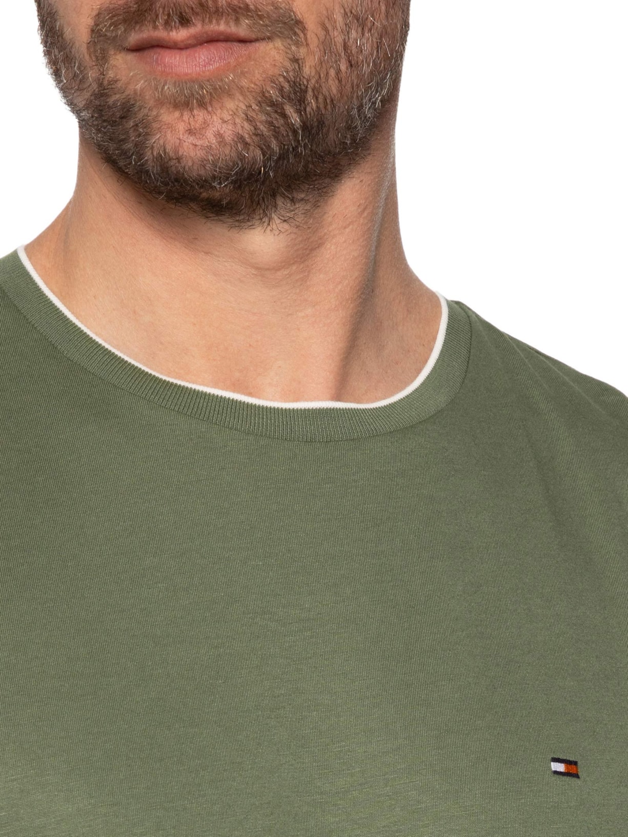 Camiseta Masculina Regular Fit Friso Gola Em Modal Sustentável Verde Tommy Hilfiger