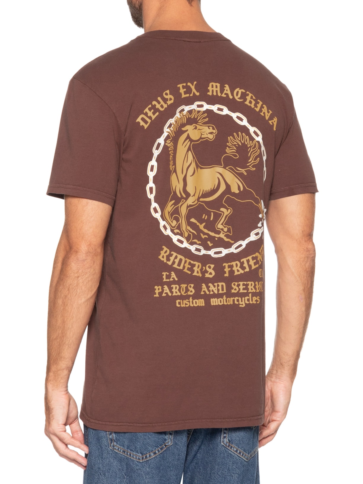Camiseta Masculina Regular Fit Unchained – Marrom Deus Ex Machina