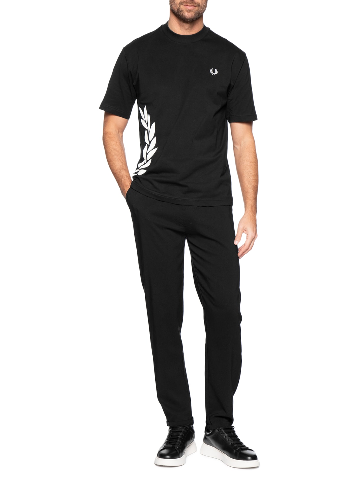 Camiseta Masculina Relaxed Fit Estampa Coroa De Louros Preto Fred Perry