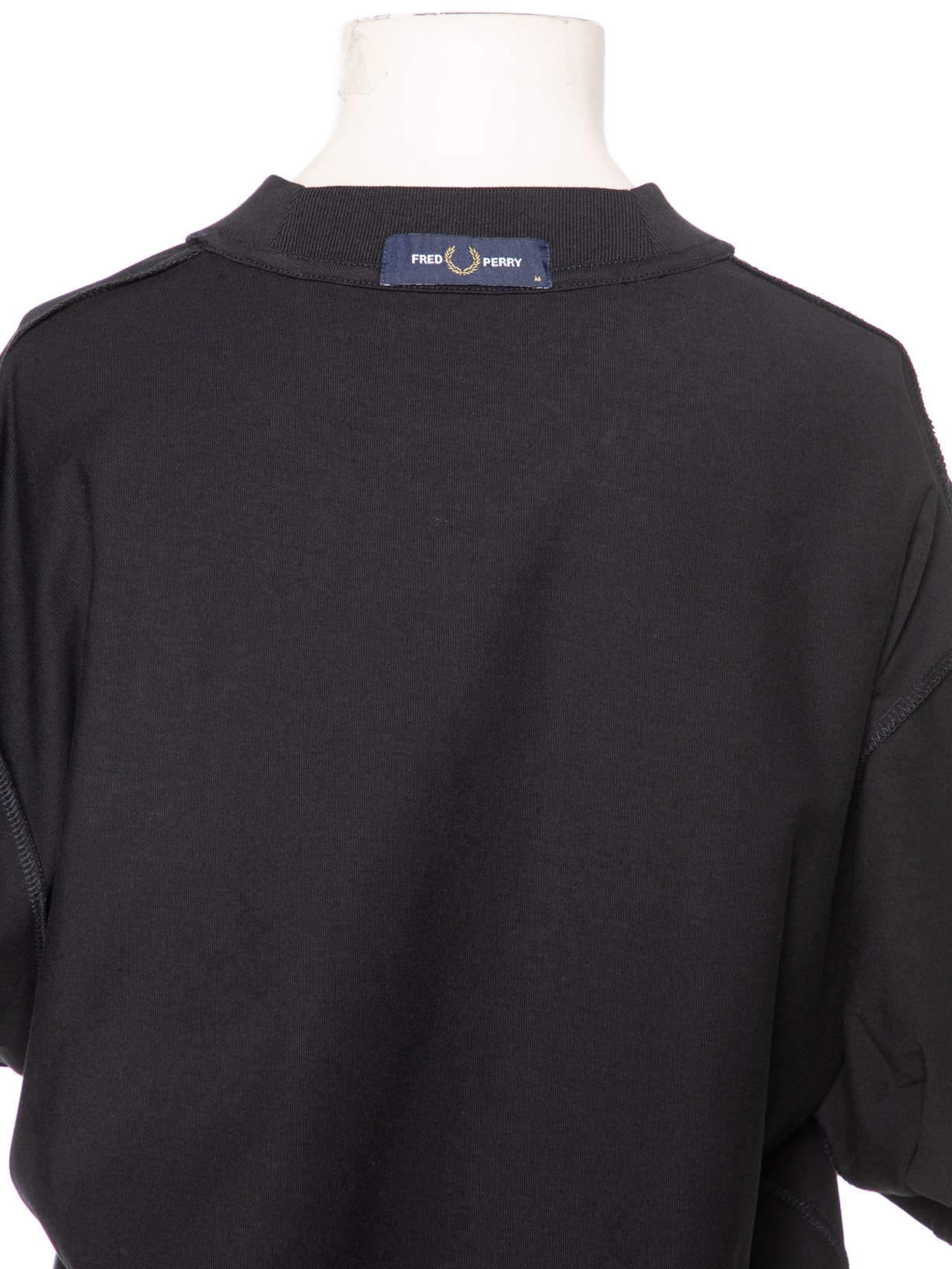 Camiseta Masculina Relaxed Fit Estampa Coroa De Louros Preto Fred Perry