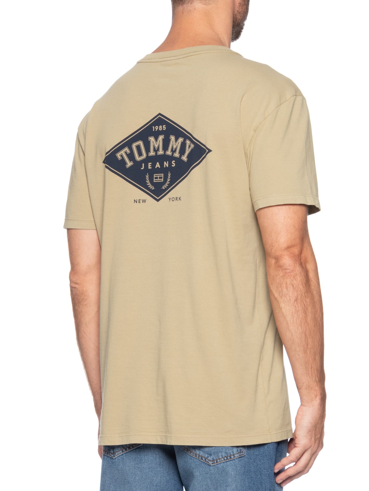 Camiseta Masculina Relaxed Fit Varsity Bege Tommy Jeans