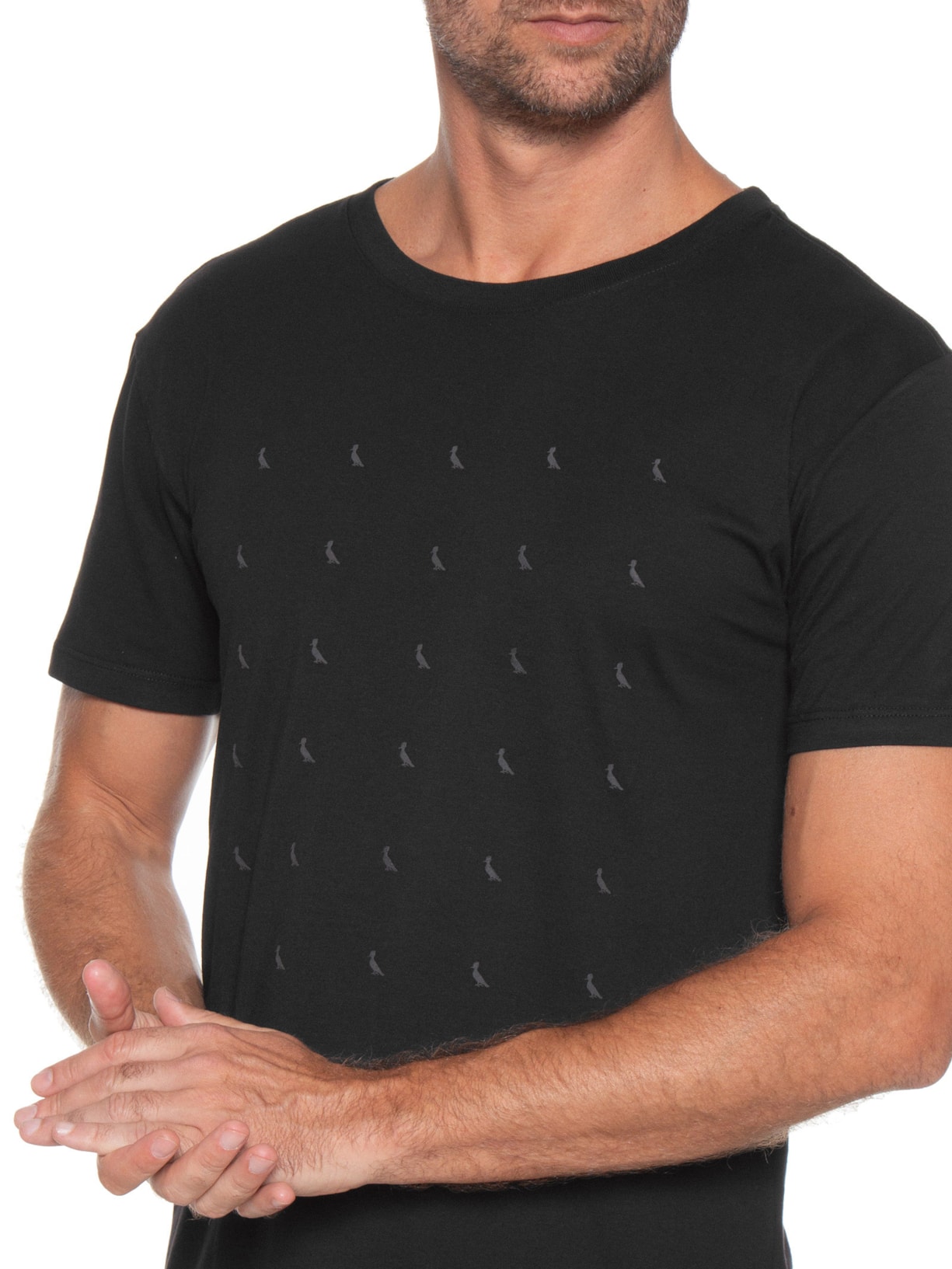 Camiseta Masculina Slim Estampa Pica Pau Minimal Lines Preto Reserva