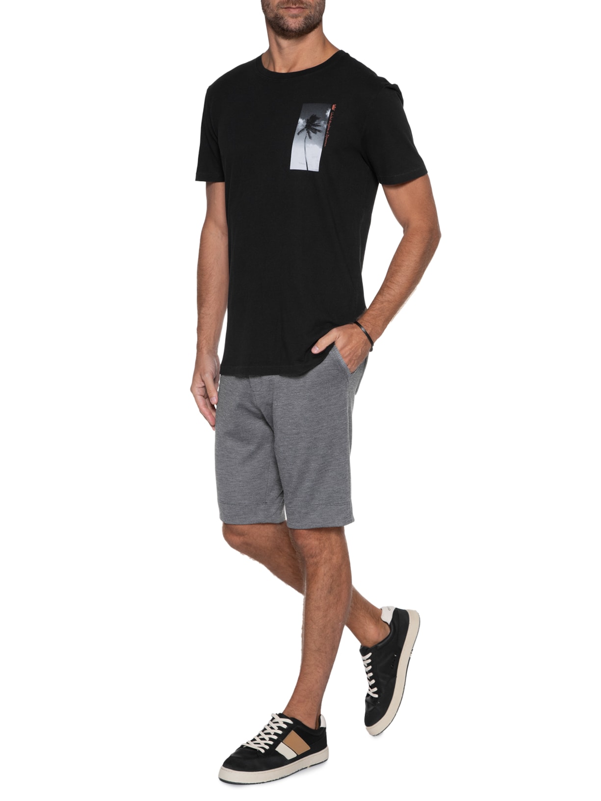 Camiseta Masculina Soft Used Coqueiro Uki Preto Osklen