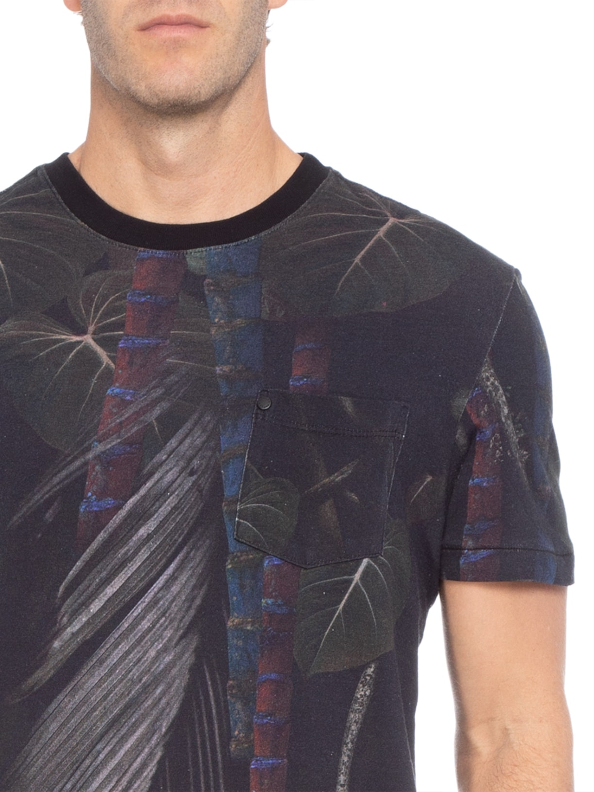 Camiseta Masculina Strong Pocket Cipó Preto Osklen