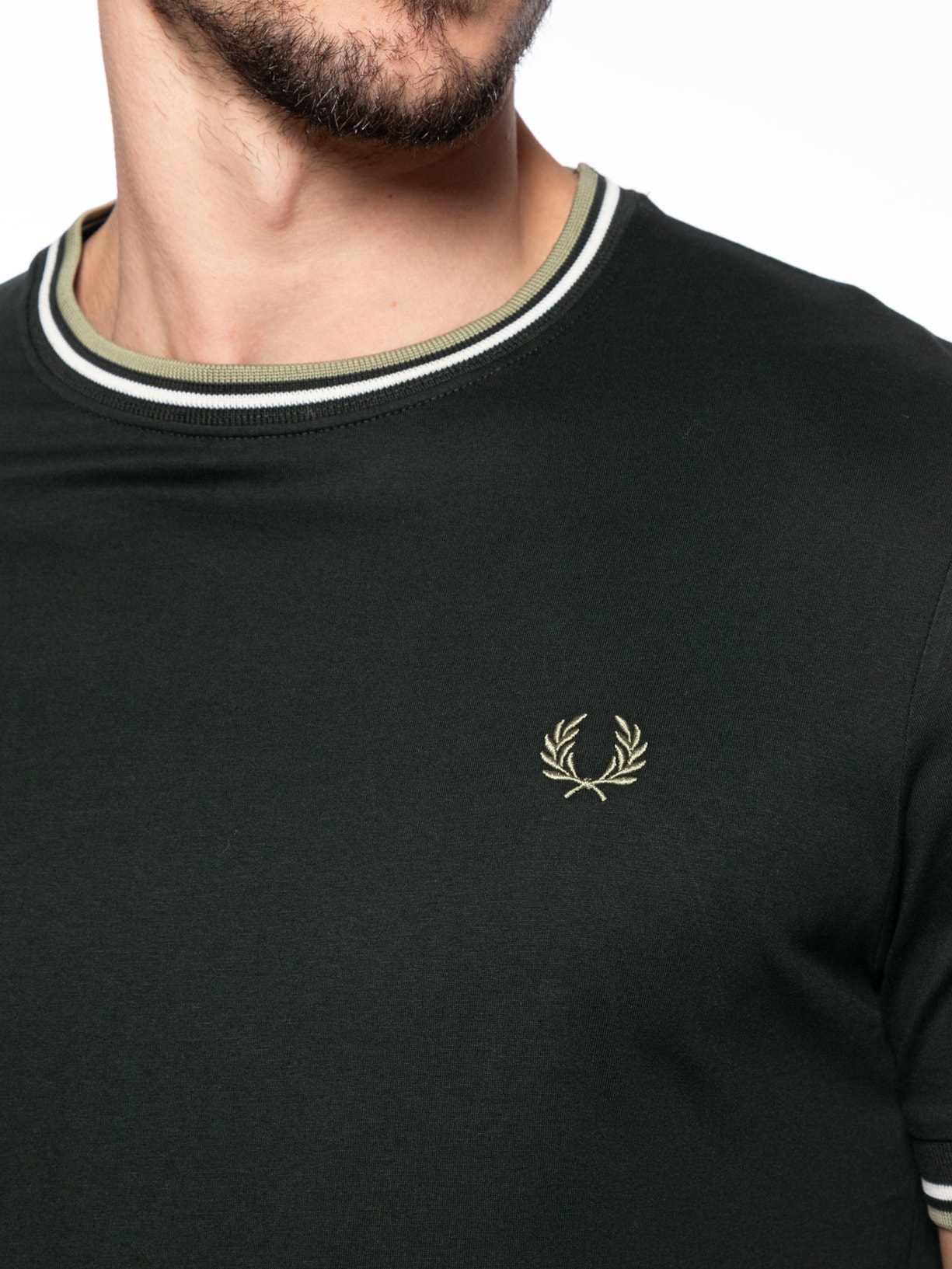 Camiseta Masculina Twin Tipped Verde Fred Perry