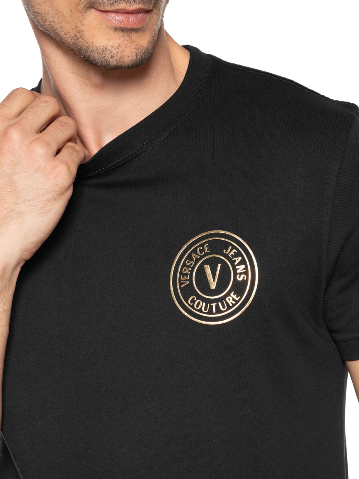 Camiseta Masculina V-Emblem Thick Foil Preto Versace Jeans Couture