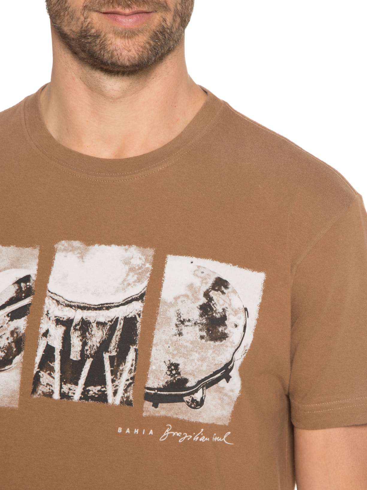 Camiseta Masculina Vintage Batuques Capoeira Marrom Osklen