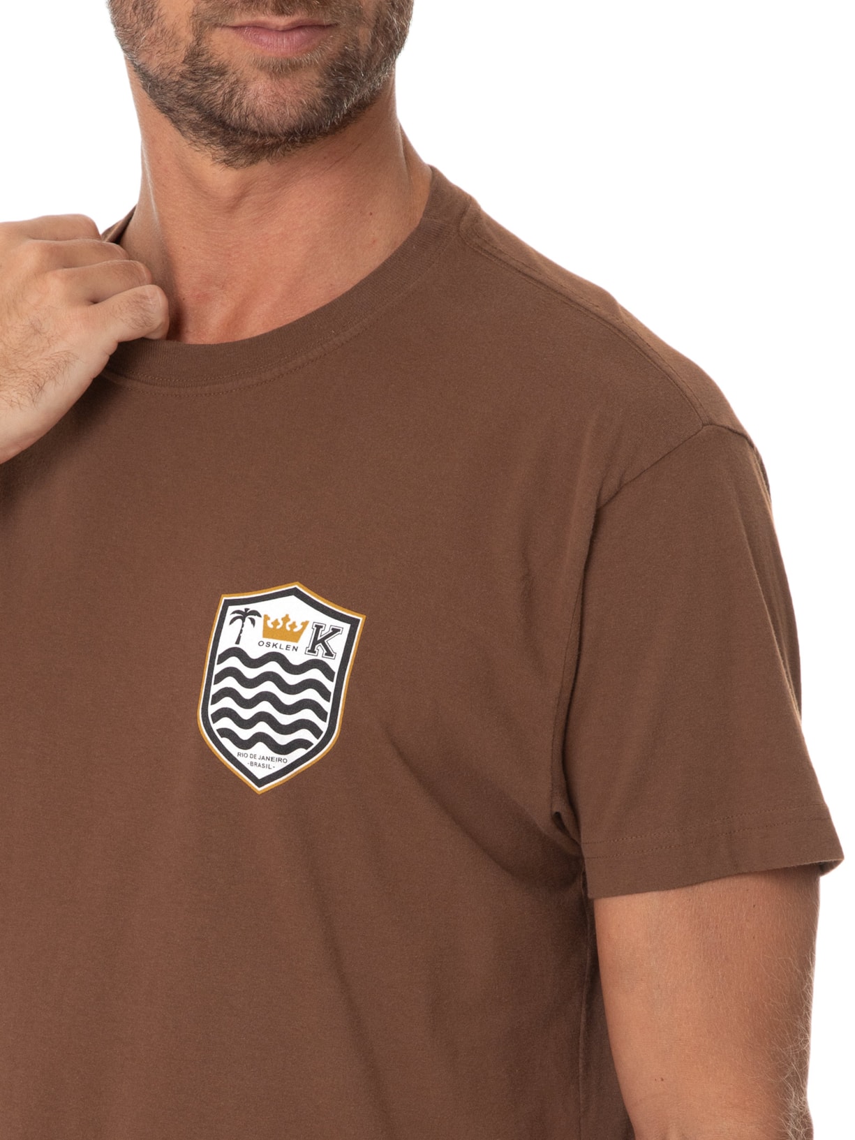 Camiseta Masculina Vintage Brasão Marrom Osklen