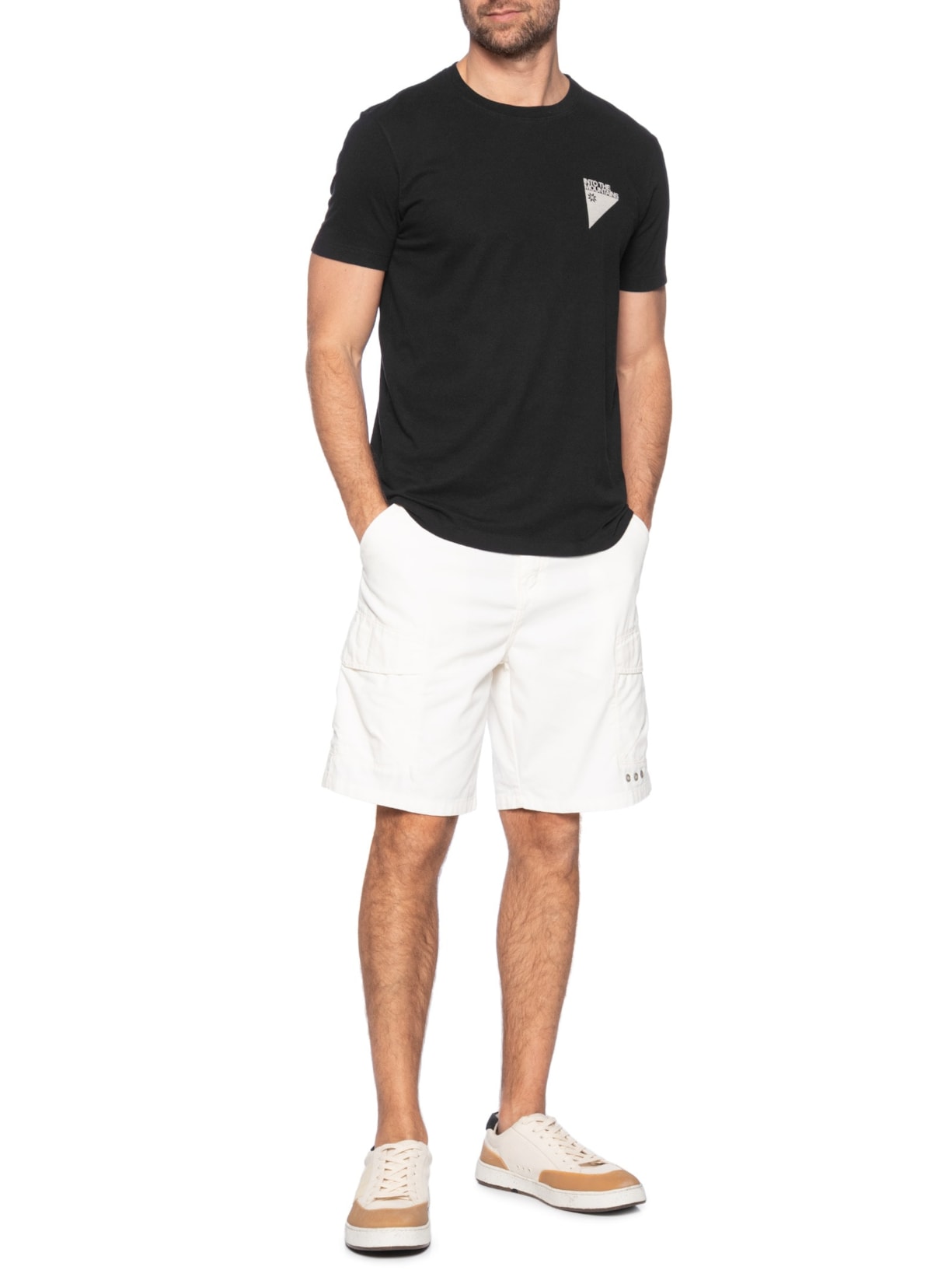 Camiseta Masculina Vintage Carimbo Mountains Preto Osklen