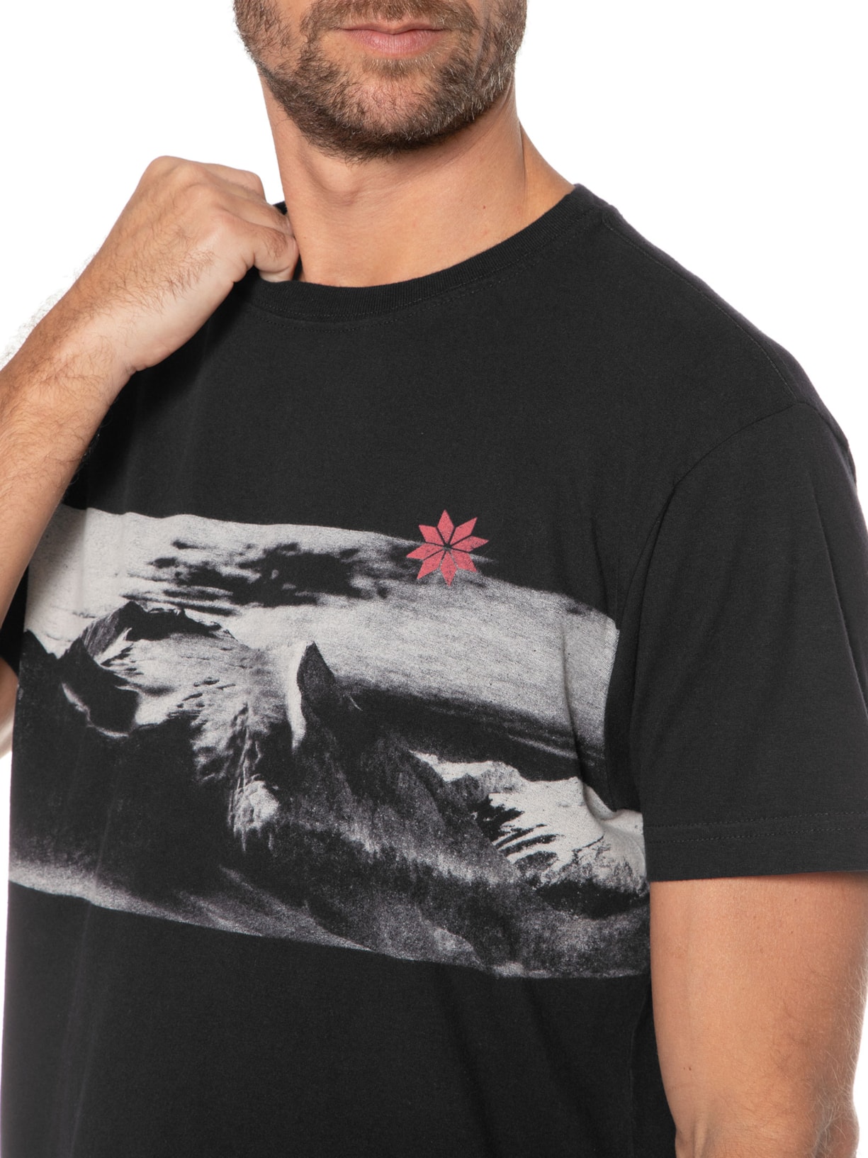 Camiseta Masculina Vintage Mountains Preto Osklen