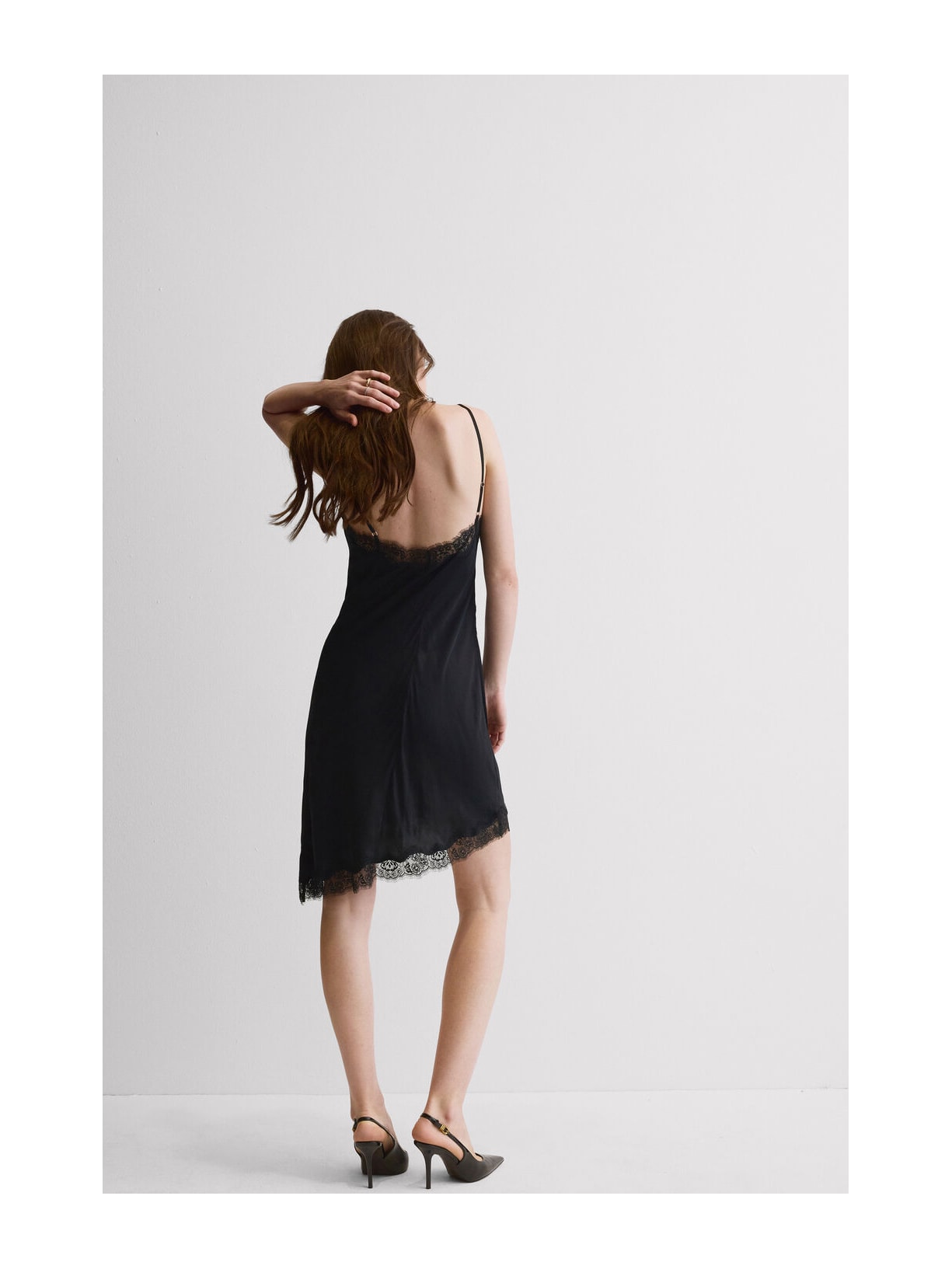 Camisola Assimétrica Em Viscose e Renda Preto Intimissimi