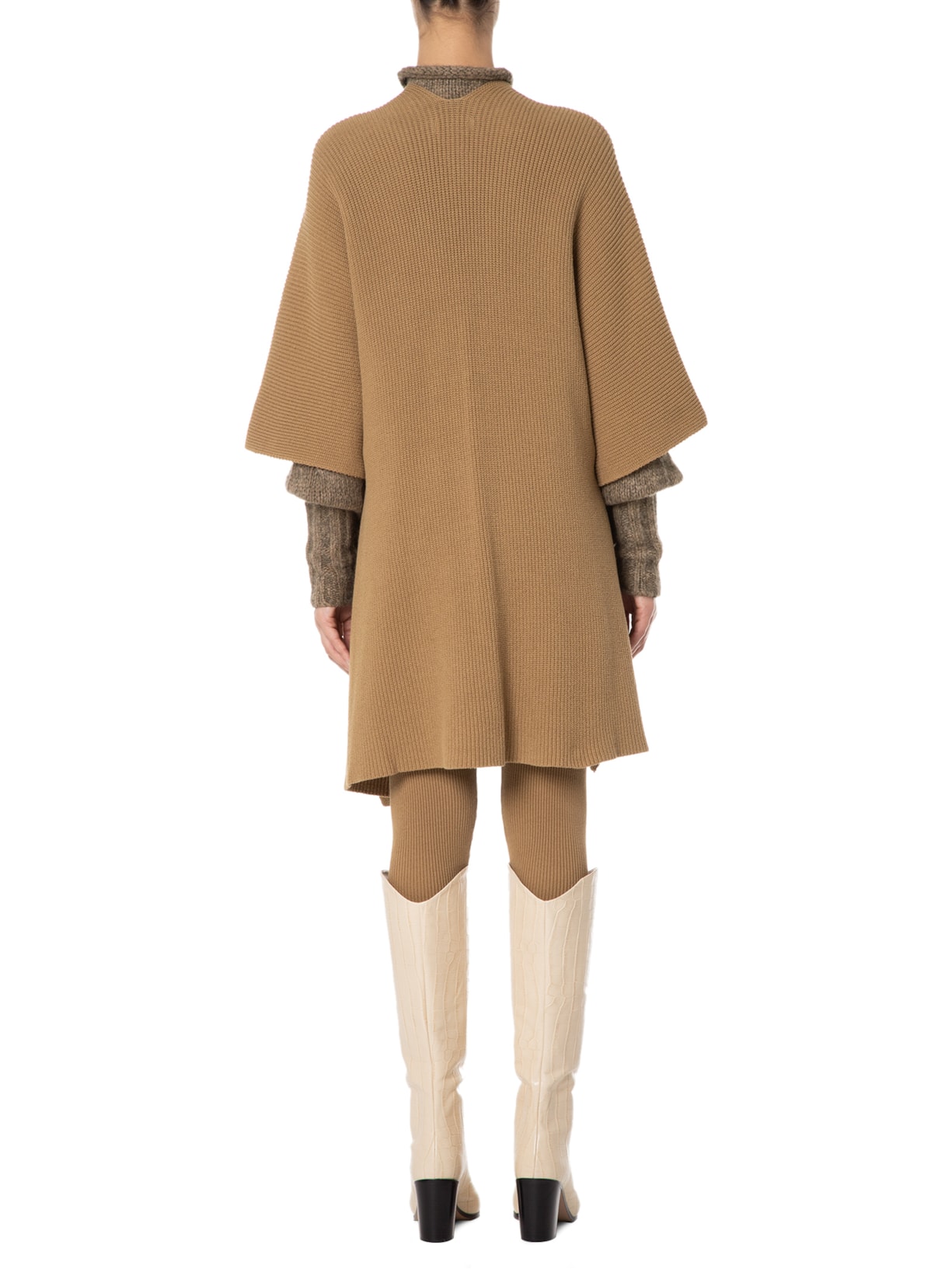 Capa Feminina Longa Marrom Anselmi