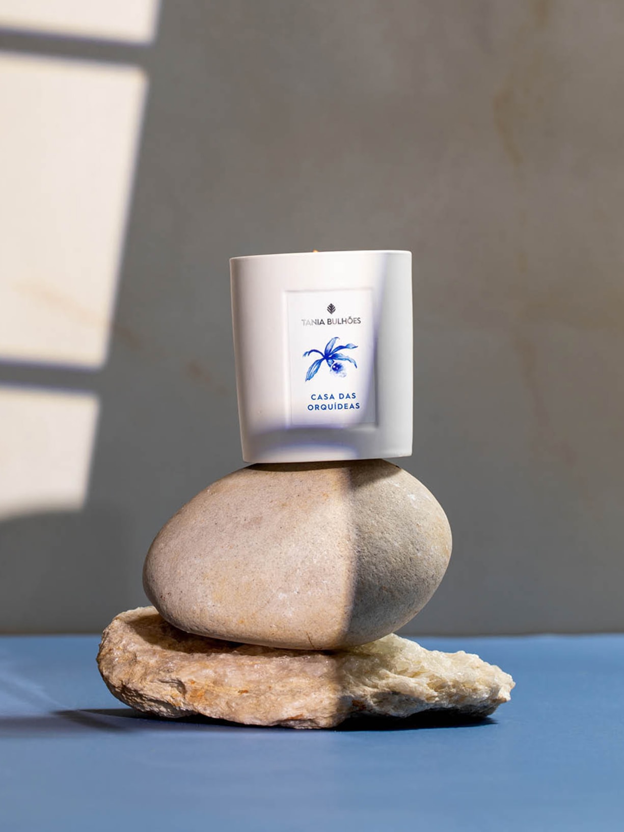 Casa Das Orquídeas Vela Porcelana Branca Tania Bulhões