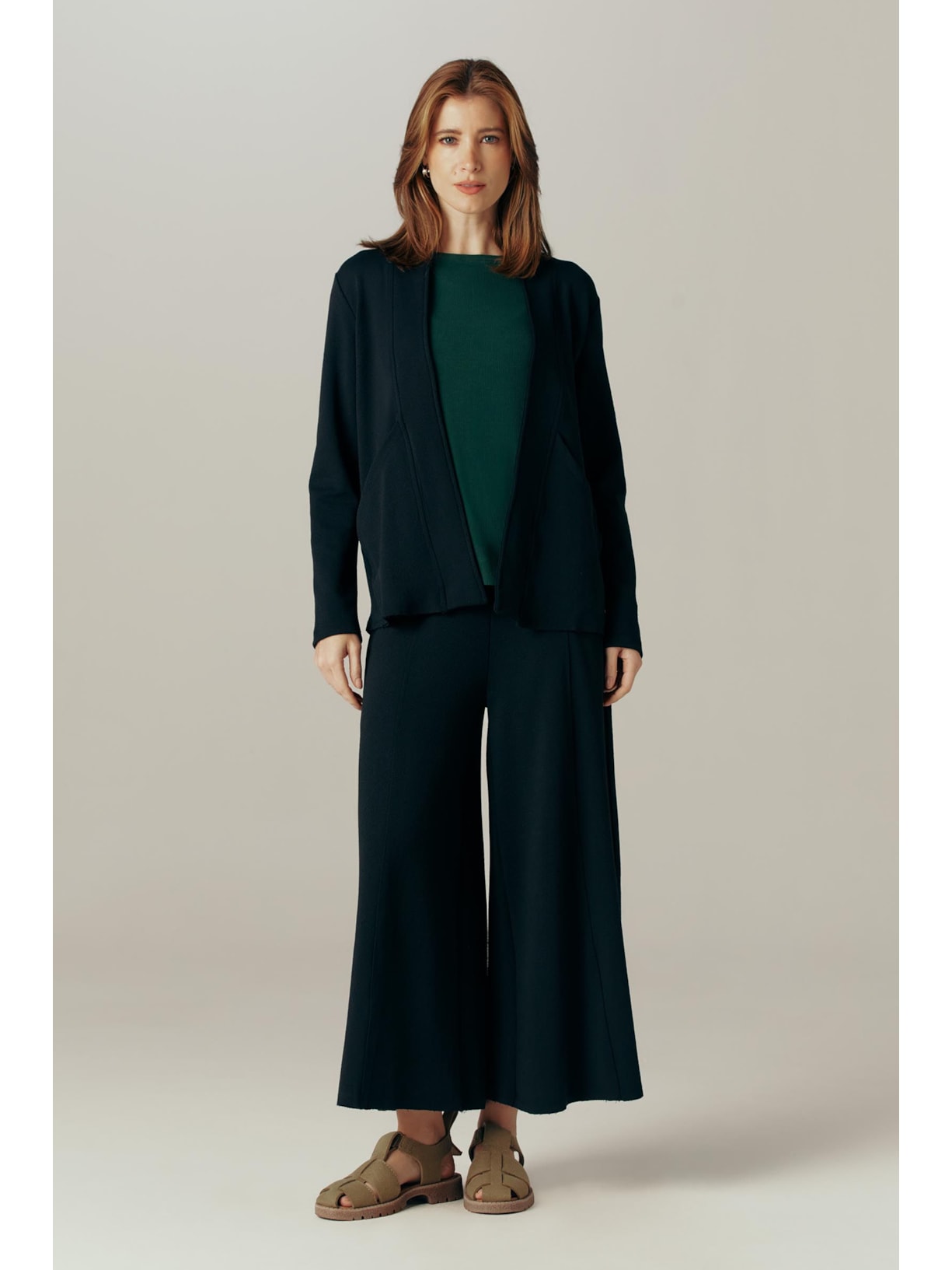 Casaco Alongado Preto Betina Yogini