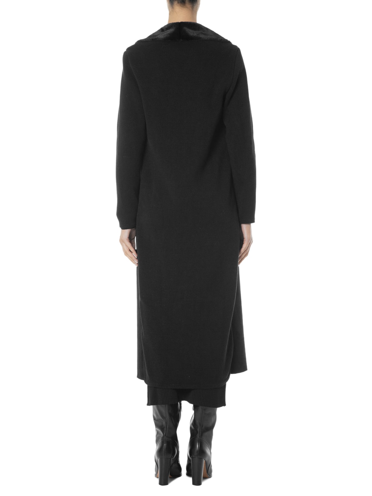 Casaco Feminino Alongado Em Gamulã Preto Anselmi
