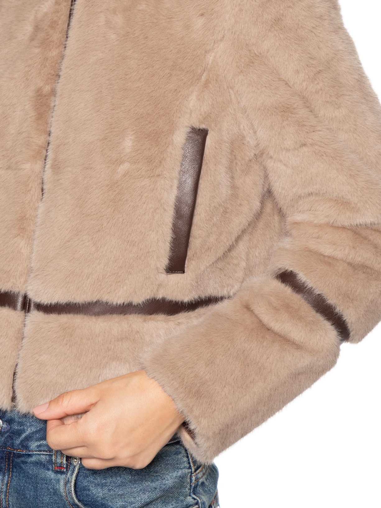 Casaco Feminino Fur – Bege Market 33