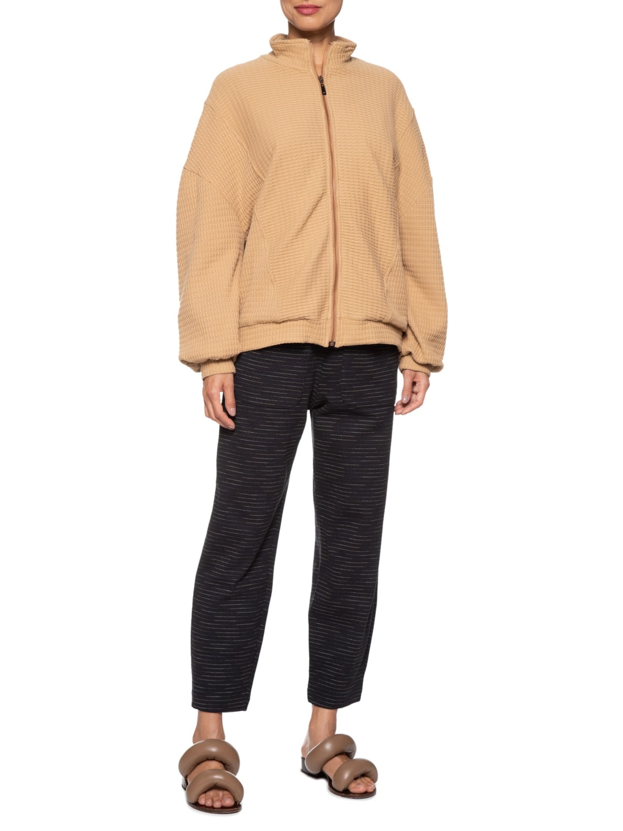 Casaco Feminino Maré Bege  A.niemeyer