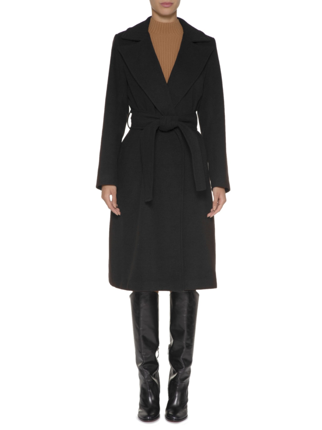 Casaco Feminino Martin Preto Carol Bassi