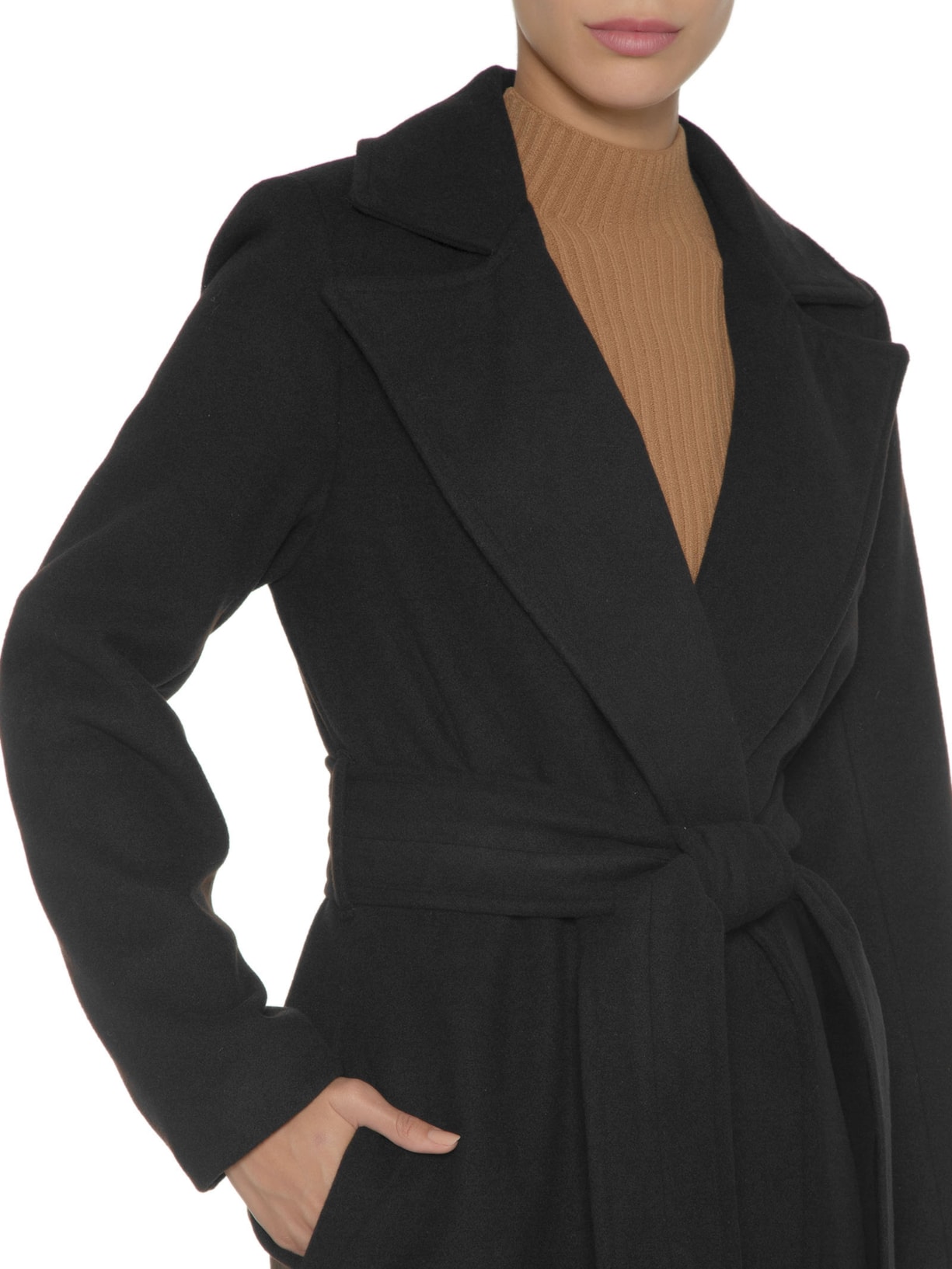 Casaco Feminino Martin Preto Carol Bassi