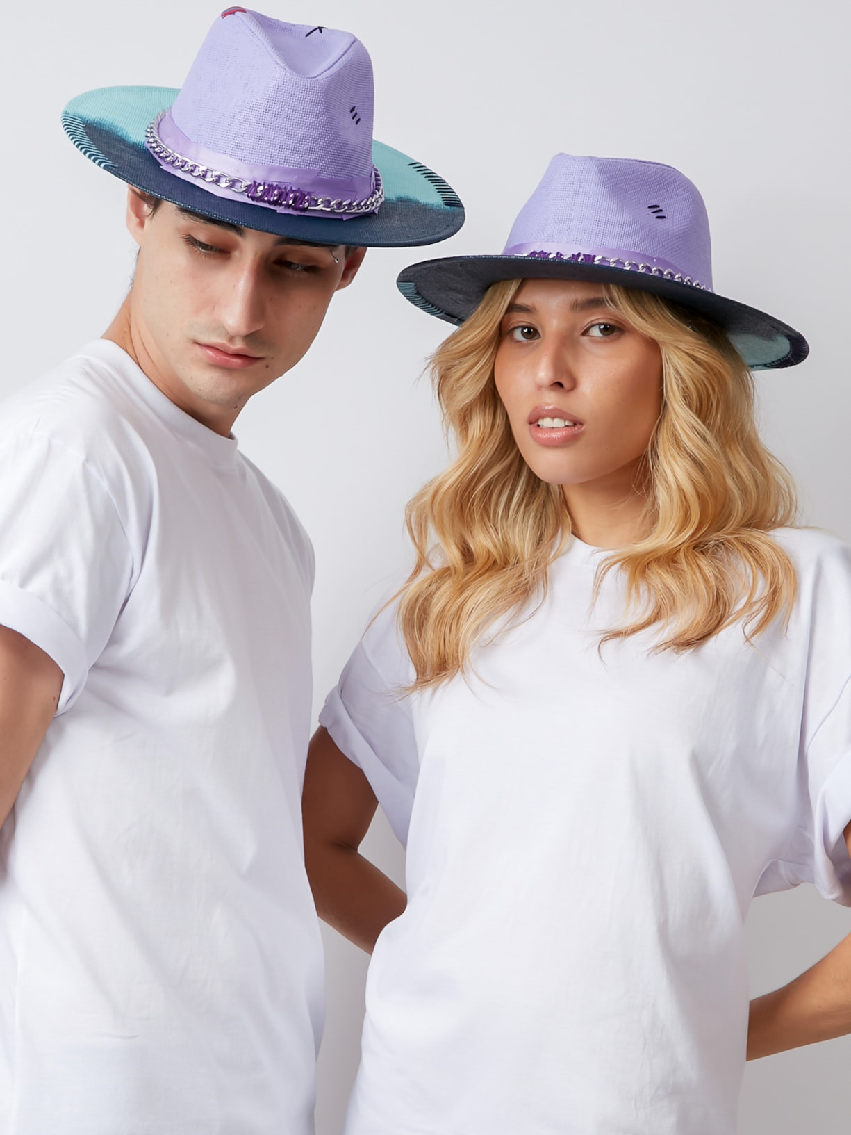 Chapéu Feminino Panamá Tie-dye Com Fitas E Corrente Azul Âmmbar