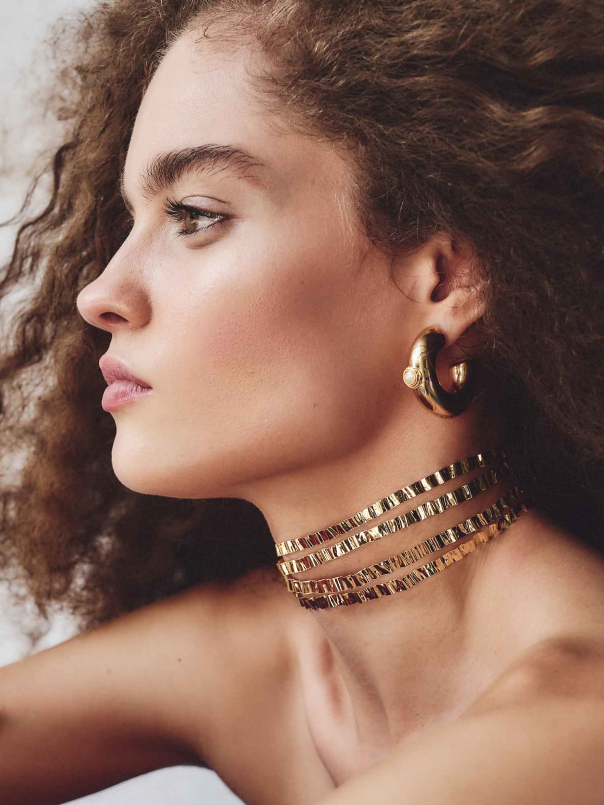 Colar Feminino Gargantilha Sevilha Dourado Triana