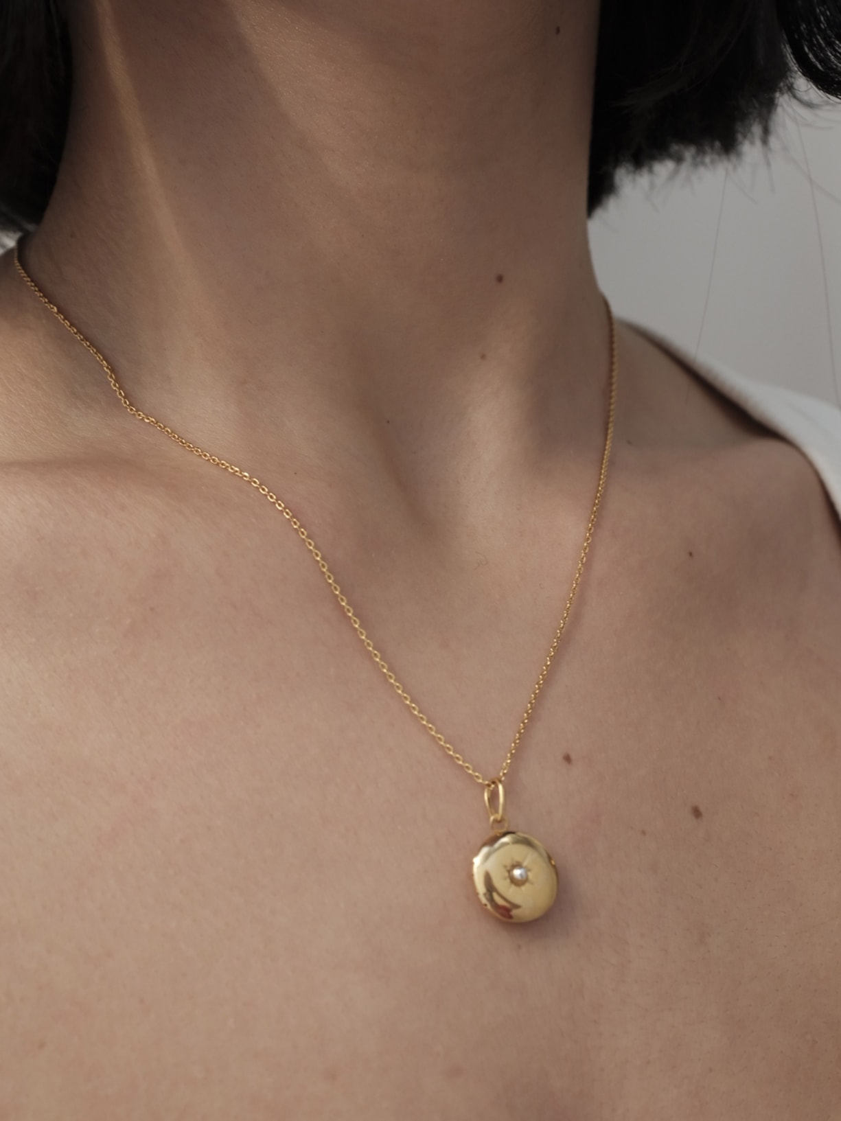 Colar Ferminino Mini Relicário Dourado Luiza Dias 111