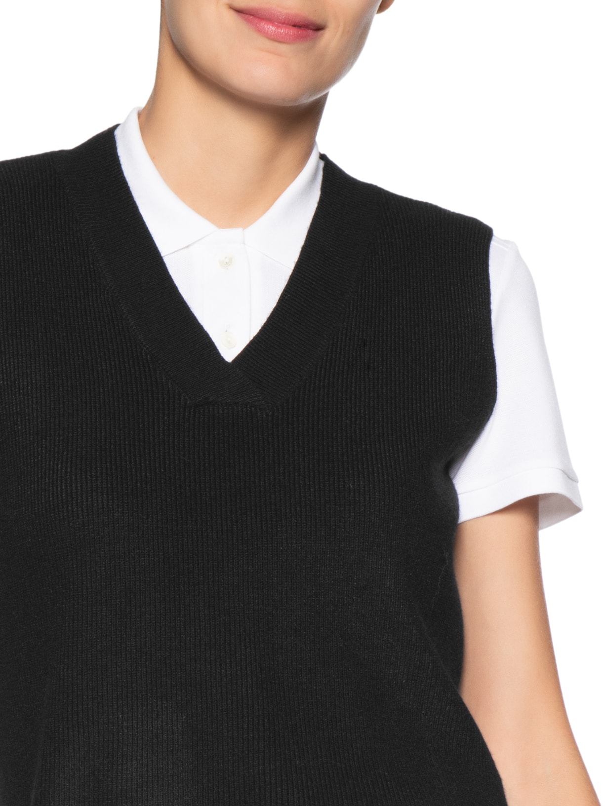 Colete Feminino em Tricot Gola V – Preto Basiq