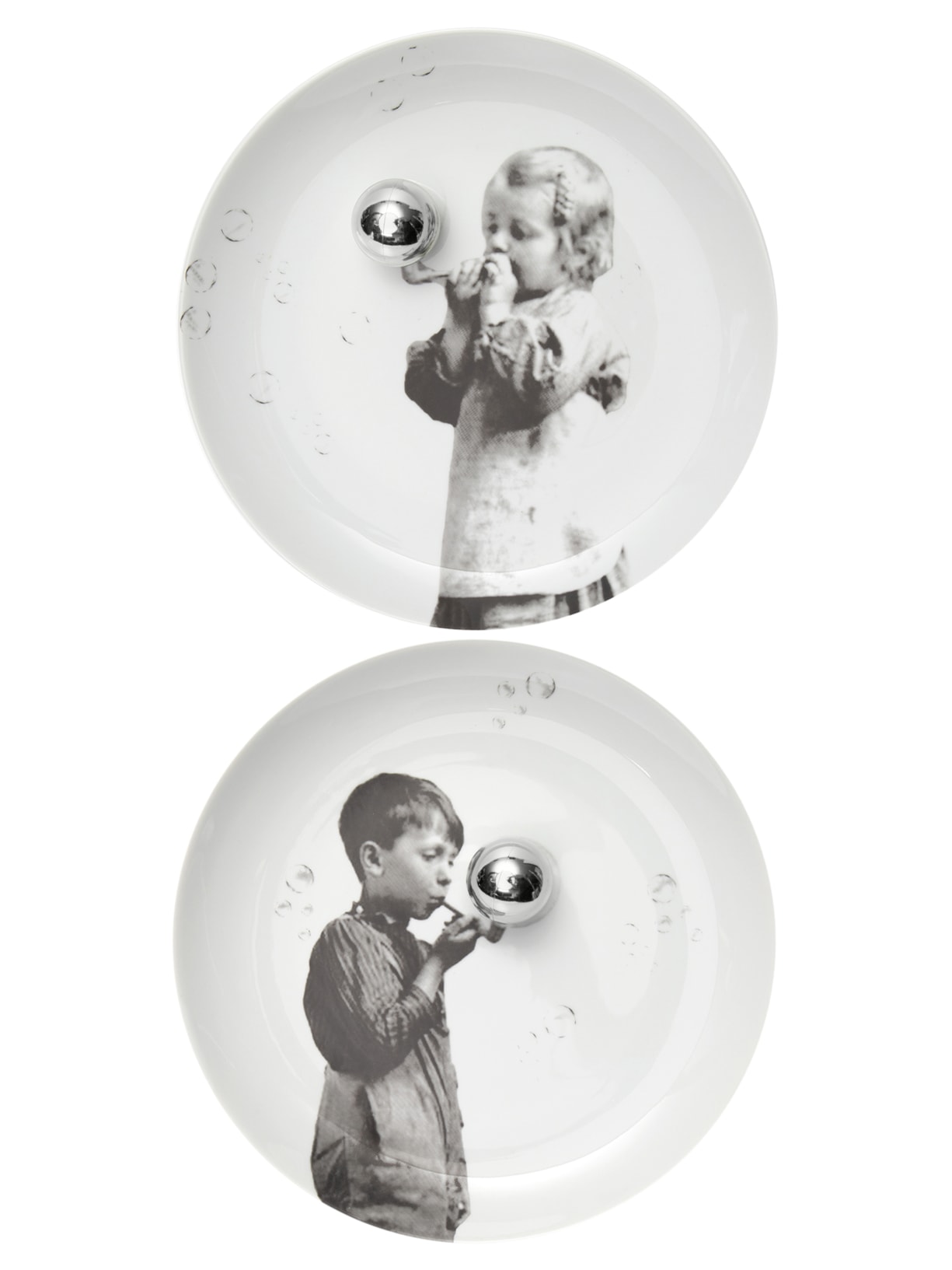 Conjunto De Pratos Decorativos Meninos Bola De Sabão 2 Unidades - Branco