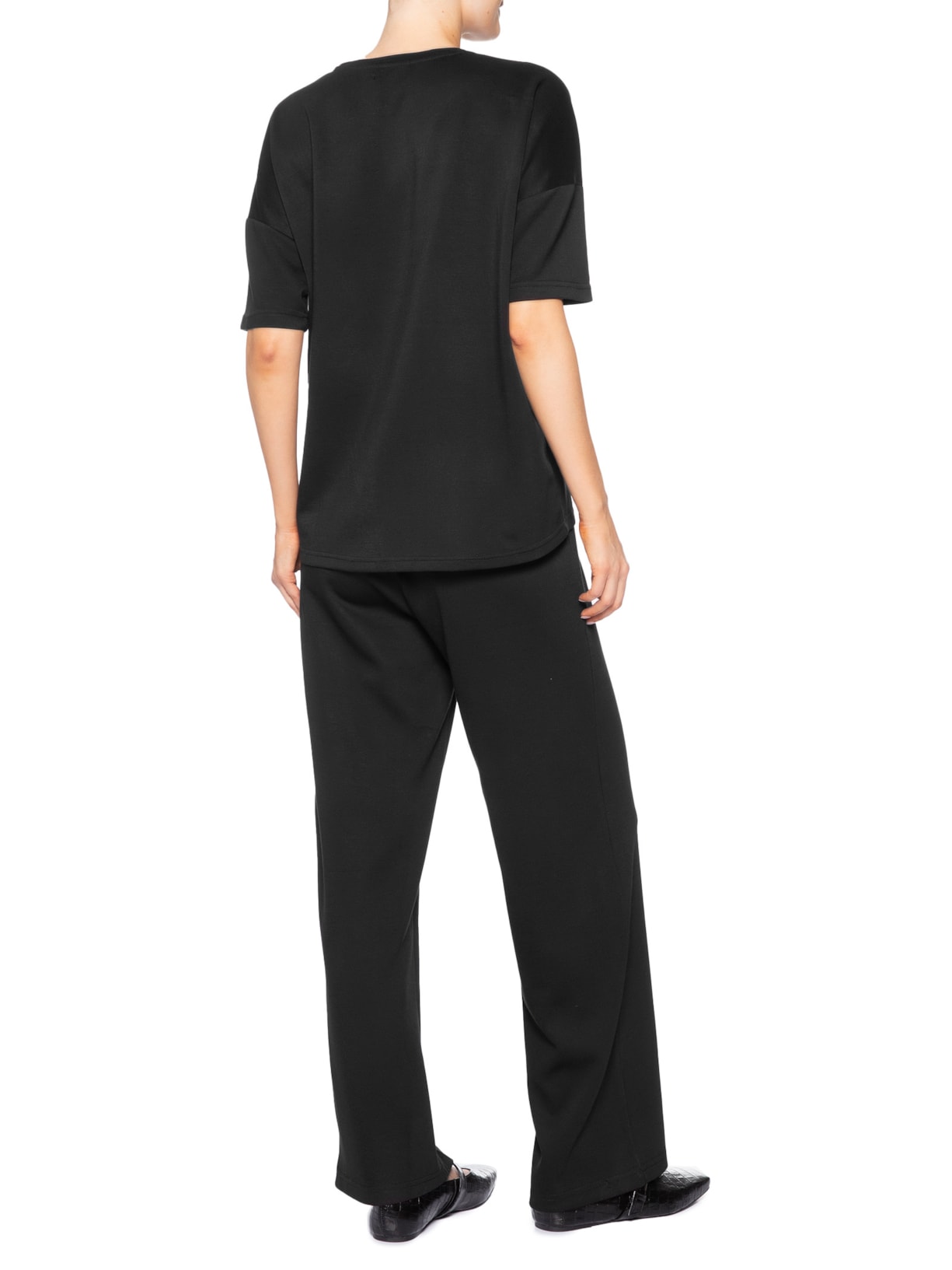 Conjunto Feminino Básico Em Malha Preto Basiq