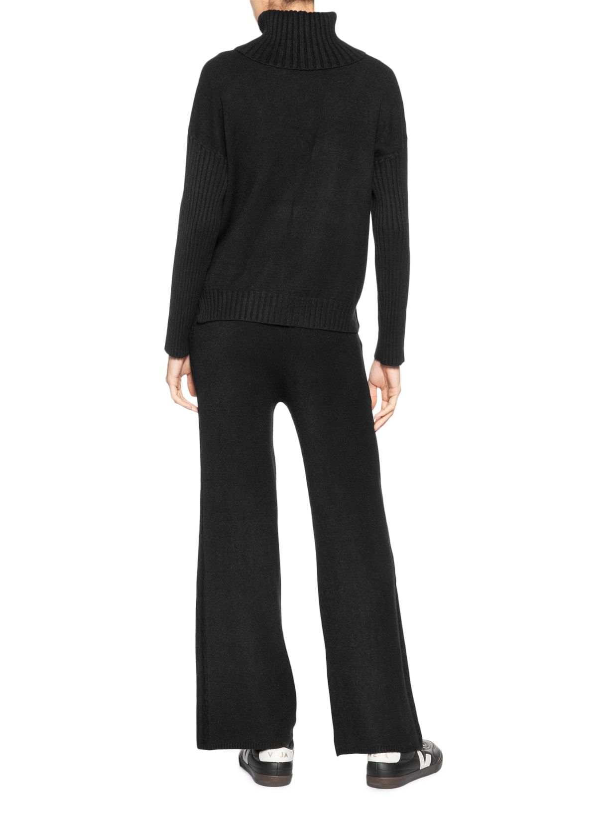 Conjunto Feminino Em Tricot Com Detalhe Texturizado Preto Basiq