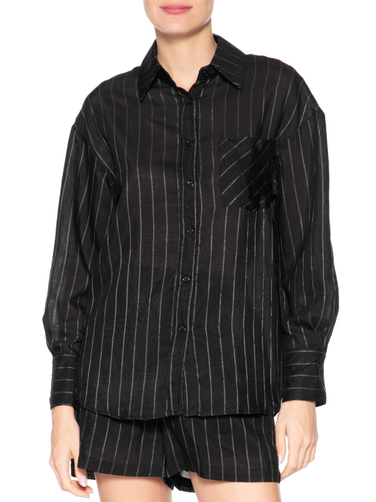 Conjunto Feminino Listrado Com Camisa Manga Longa E Short Preto Basiq