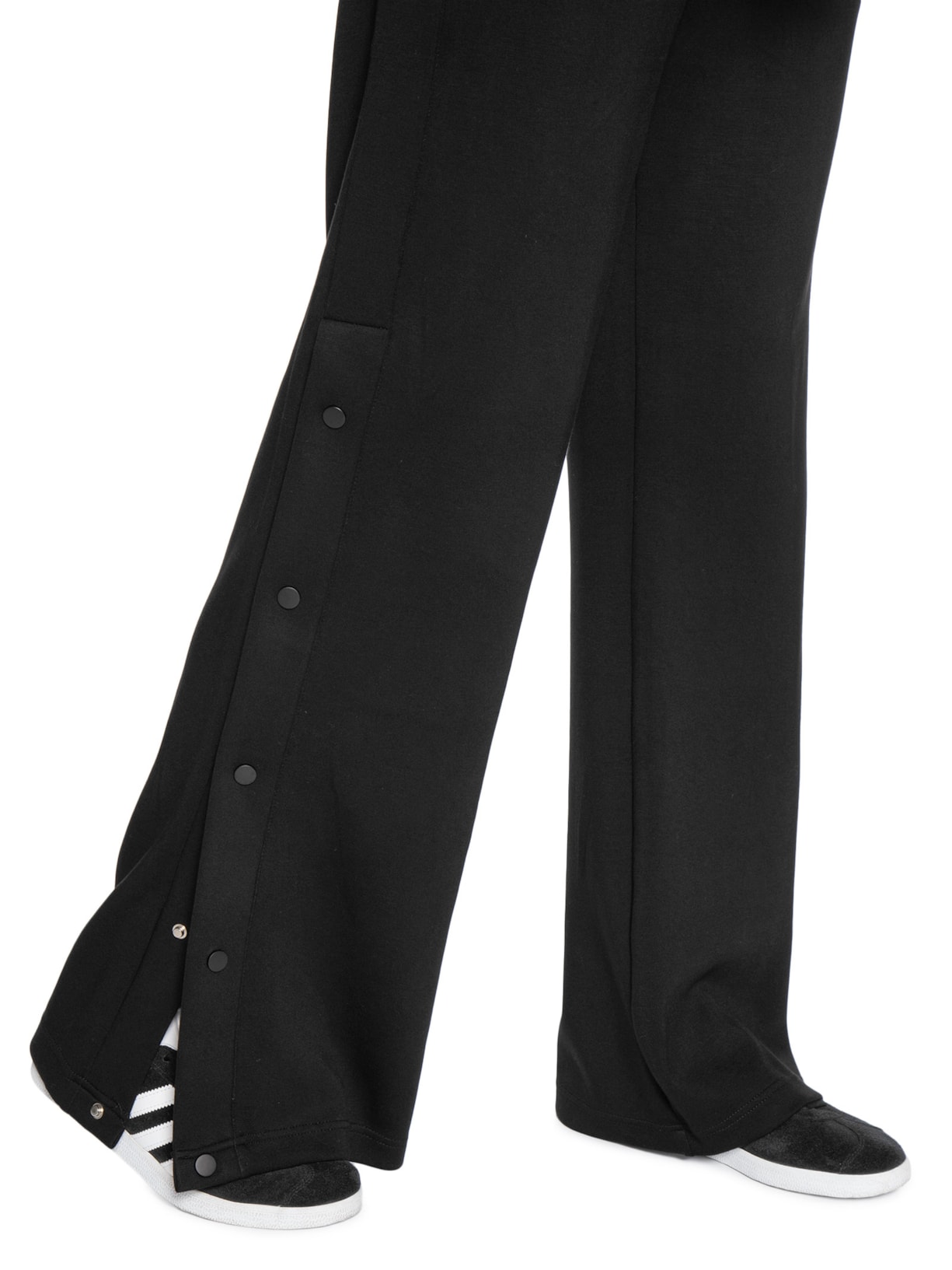 Conjunto Feminino Moletom Comfy Com Botões Preto Basiq