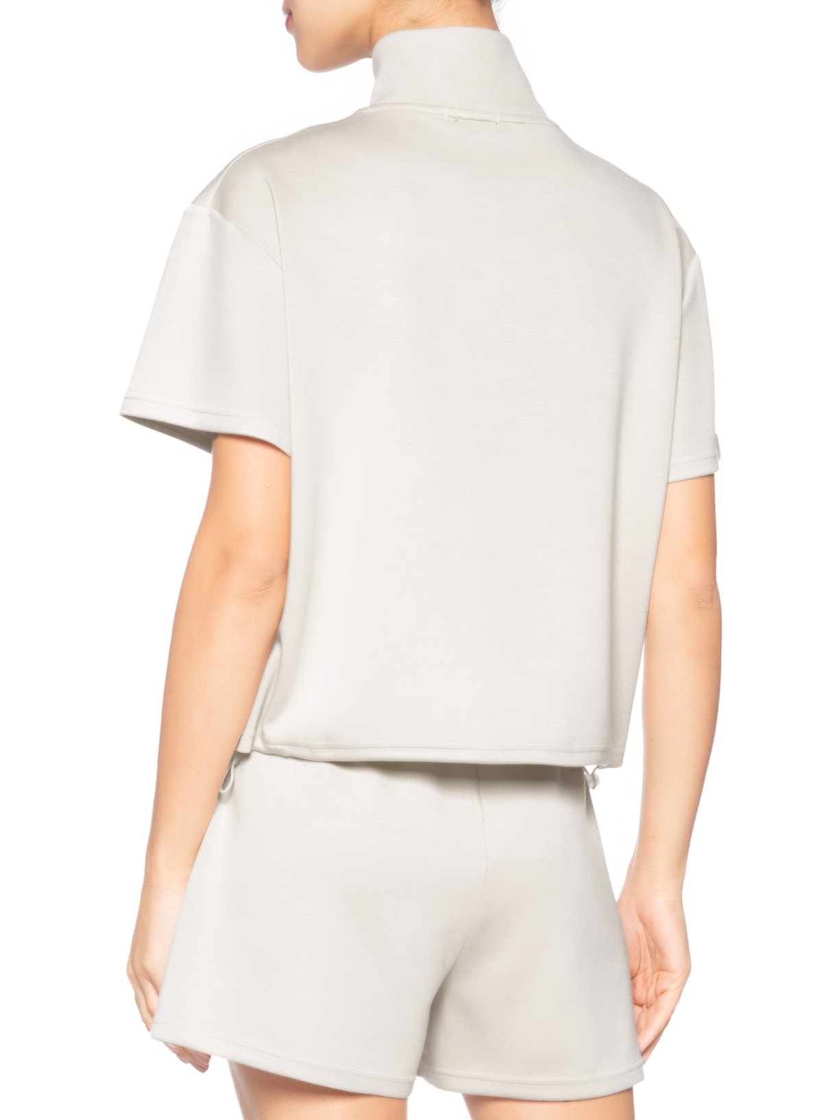 Conjunto Feminino Polo E Shorts Bege Basiq