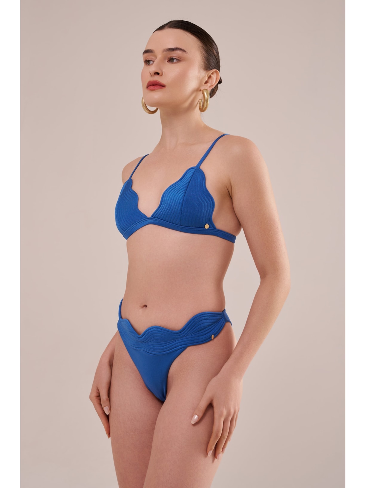 Conjunto Top Triângulo E Calcinha Midi Em Matelassê Orla Azul Suntime