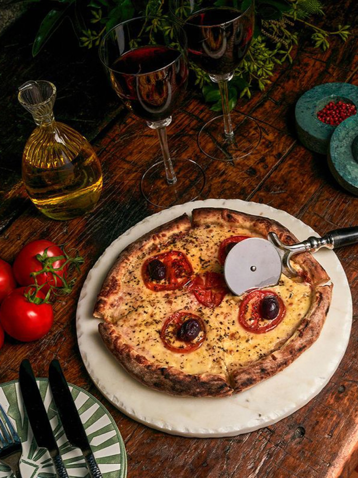 Cortador De Pizza Horn Prata Le Lis Casa