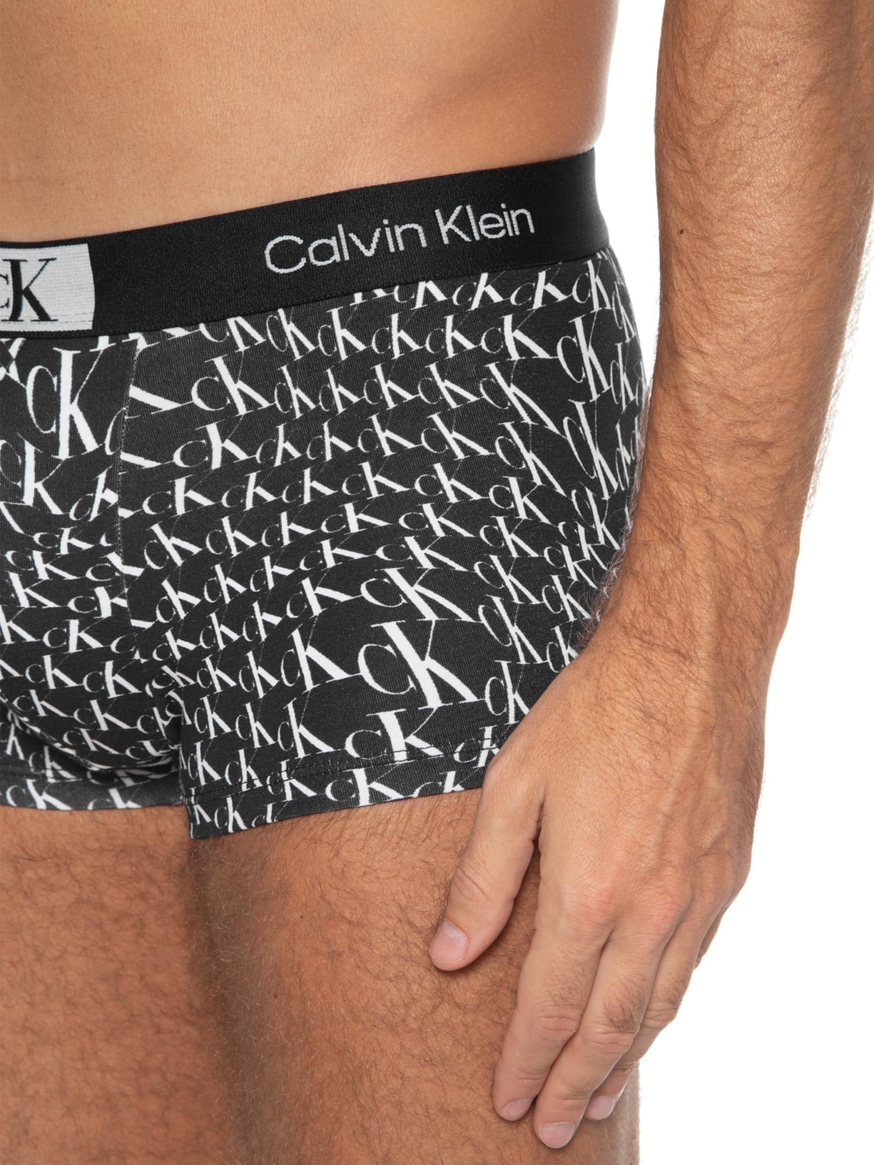 Cueca Low Rise Trunk 1996 Print Warped Preto Calvin Klein Underwear
