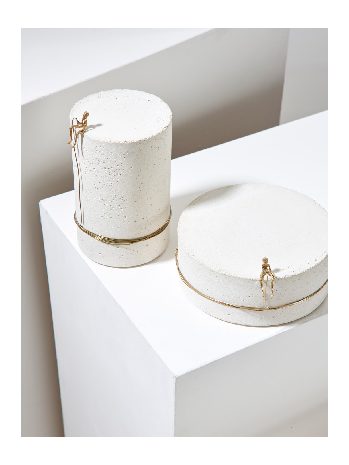 Escultura N5 Série Pescador Dourado Iludi Design