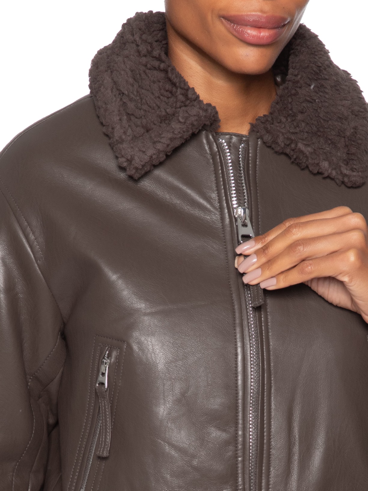 Jaqueta Feminina Com Gola Peluciada Marrom Market 33