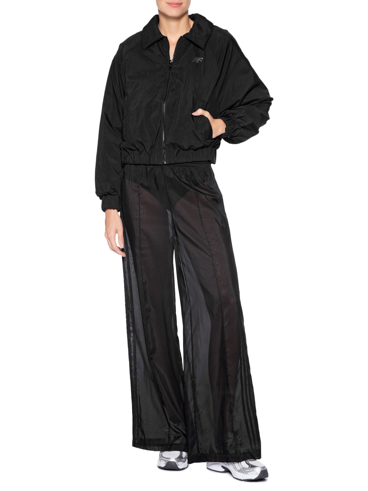 Jaqueta Feminina Woven Bomber Preto New Balance