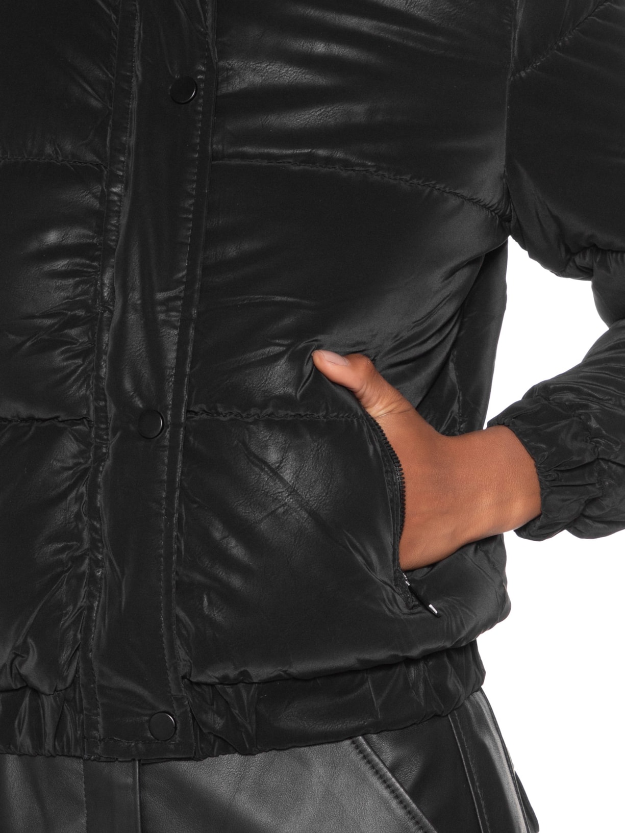 Jaqueta Puffer Feminina Com Capuz Removível Preto Market 33